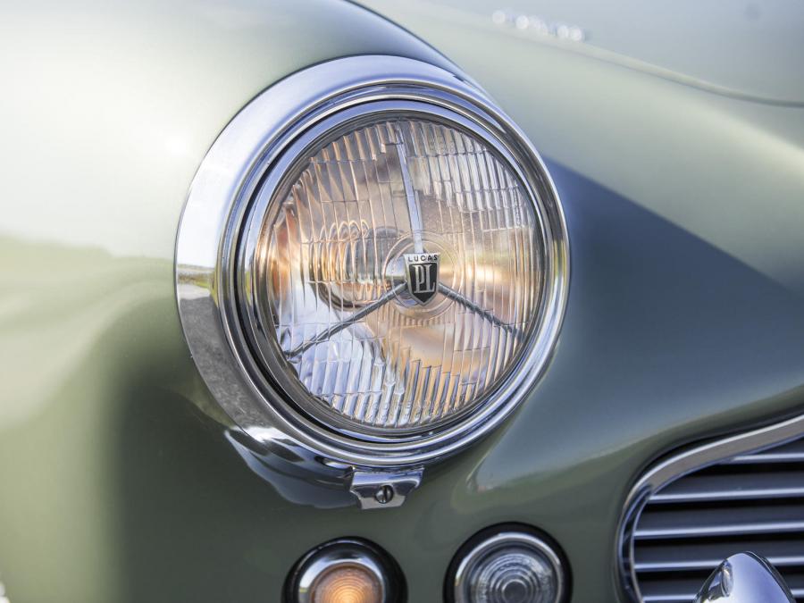 Детали экстерьера Aston Martin DB4 GT (Series IV) 1962 года  (WW) (фото 25 из 54)